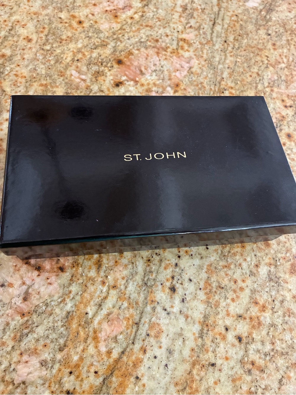 New St. John Knit Beige Wallet - Picture 9 of 10